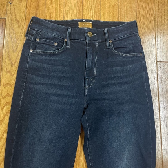 Mother The Looker Ankle Fray in Coffee, Tea, or Me? 25 - Picture 3 of 7